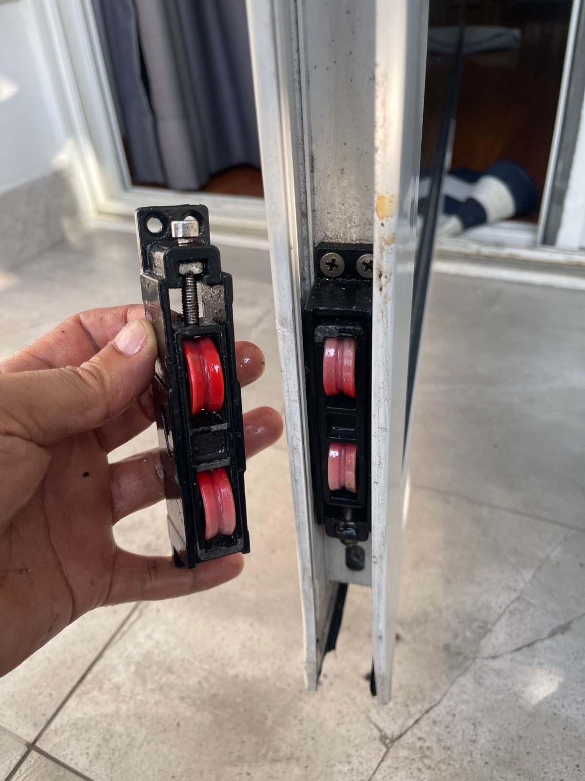 Expert Sliding Door Repair Services in Singapore: Swift Fixes from Tasfia Engineering & Construction Pte Ltd